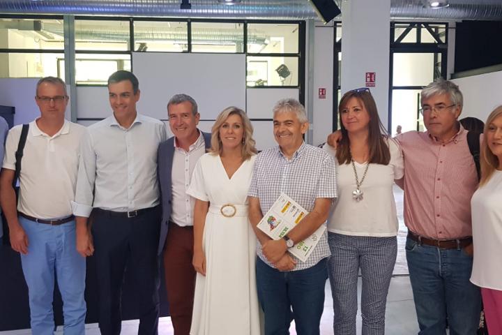 Belarmino Fernández califica de «muy satisfactoria» la reunión con Pedro Sánchez Belarmino Fernández califica de «muy satisfactoria» la reunión con Pedro Sánchez