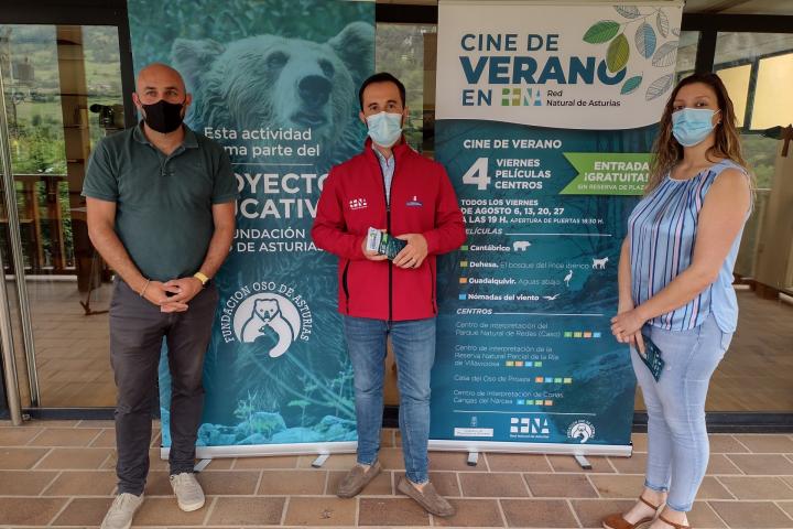 El Principado lleva el cine a los parques naturales para concienciar sobre el respeto a la biodiversidad El Principado lleva el cine a los parques naturales para concienciar sobre el respeto a la biodiversidad