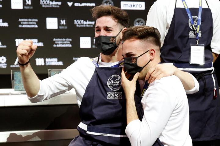 Dos jóvenes cocineros rurales se alzan con el premio `Revelación´de Madrid Fusión Dos jóvenes cocineros rurales se alzan con el premio `Revelación´de Madrid Fusión