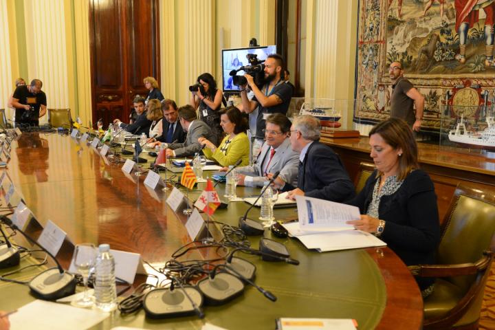 La Conferencia Sectorial acuerda el reparto de 123,2 millones de euros entre las CCAA para programas ganaderos, agroalimentarios y de desarrollo rural La Conferencia Sectorial acuerda el reparto de 123,2 millones de euros entre las CCAA para programas ganaderos, agroalimentarios y de desarrollo rural