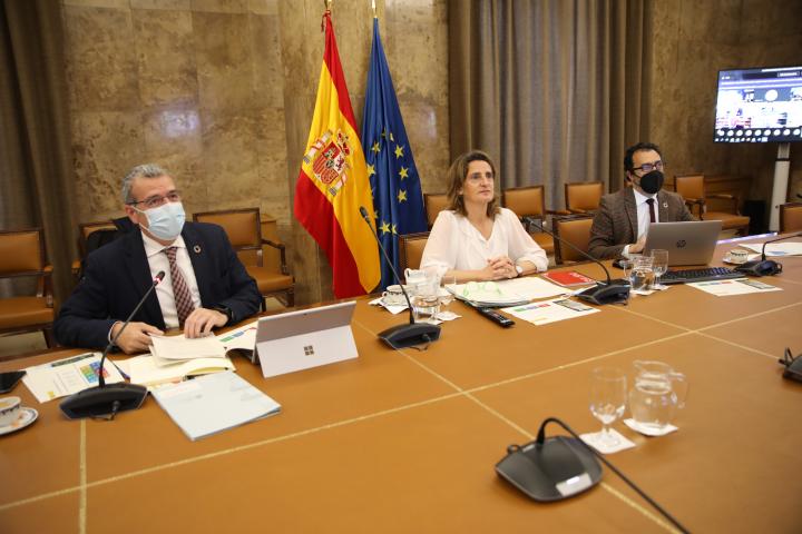 Teresa Ribera preside la primera reunión del Foro para la Cohesión Territorial para favorecer un espacio de diálogo con los actores locales Teresa Ribera preside la primera reunión del Foro para la Cohesión Territorial para favorecer un espacio de diálogo con los actores locales