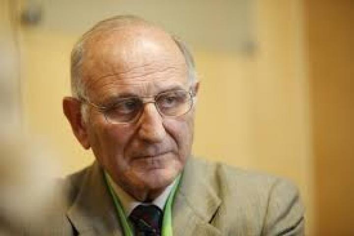 El Presidente de la Red Estatal de Desarrollo Rural participa, el día 2 de agosto, en los Cursos de La Granda El Presidente de la Red Estatal de Desarrollo Rural participa, el día 2 de agosto, en los Cursos de La Granda