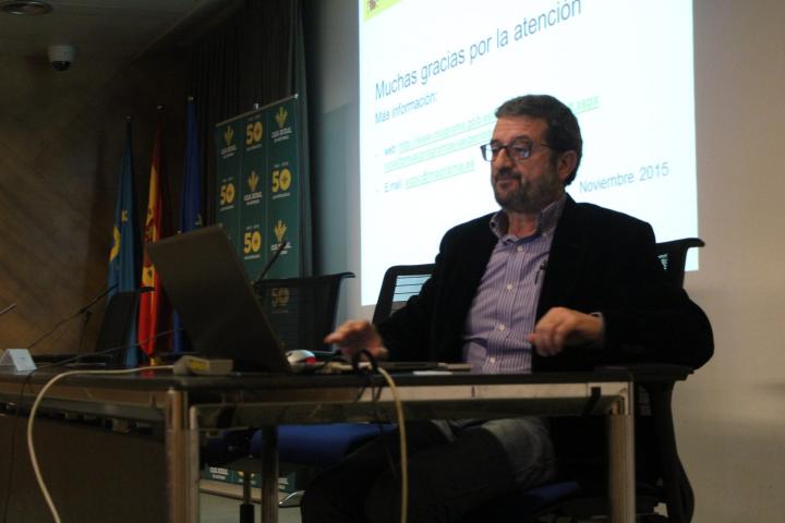 “El enfoque LEADER y los Grupos de Acción Local ante la nueva programación estratégica”, por José Luis Peralta Pascua “El enfoque LEADER y los Grupos de Acción Local ante la nueva programación estratégica”, por José Luis Peralta Pascua