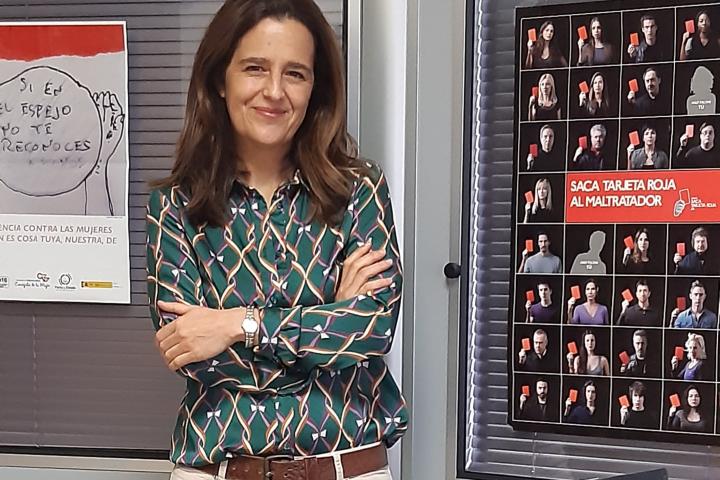 "La sociedad debe tomar conciencia del grave error que ha cometido con la mujer rural" "La sociedad debe tomar conciencia del grave error que ha cometido con la mujer rural"