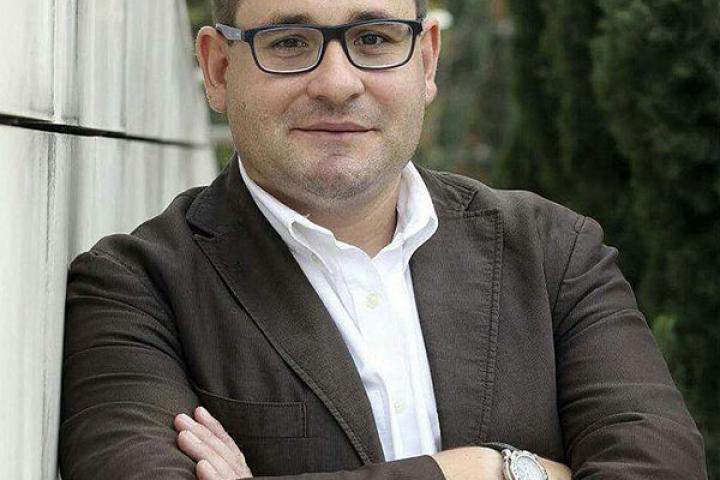 Raúl Conde, periodista y especialista en información rural: «La actualidad rural y la despoblación han pasado de las páginas de sociedad a las de política» Raúl Conde, periodista y especialista en información rural: «La actualidad rural y la despoblación han pasado de las páginas de sociedad a las de política»