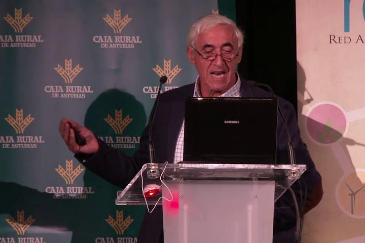 Fernando Molinero: Dualidad y dinámica del espacio español Fernando Molinero: Dualidad y dinámica del espacio español