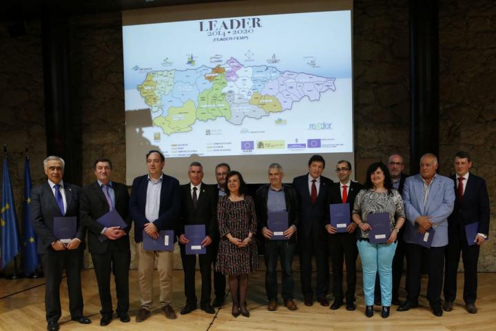 Los Grupos de Desarrollo Rural y Acción Costera gestionarán casi 76 millones de euros destinados a crear empleo y riqueza en el medio rural asturiano. Los Grupos de Desarrollo Rural y Acción Costera gestionarán casi 76 millones de euros destinados a crear empleo y riqueza en el medio rural asturiano.