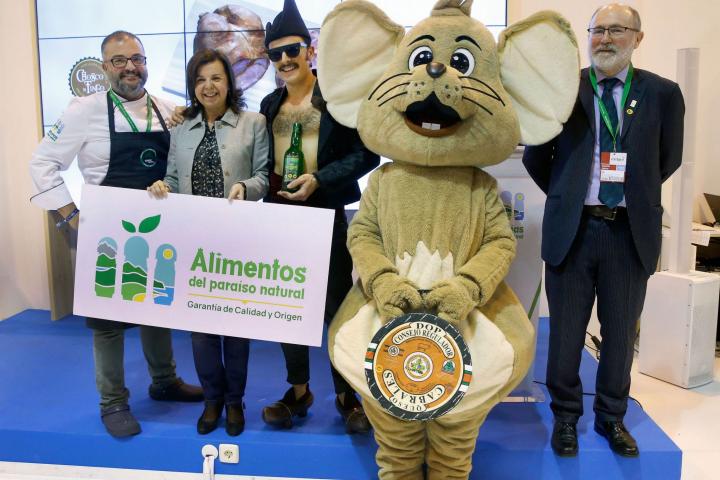 La Consejería de Desarrollo Rural y Recursos Naturales inicia el diseño de la estrategia para el sector agroalimentario del Principado La Consejería de Desarrollo Rural y Recursos Naturales inicia el diseño de la estrategia para el sector agroalimentario del Principado